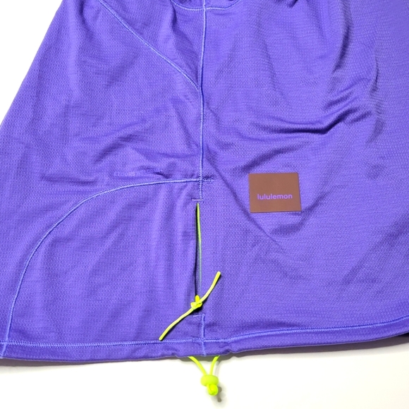 Lululemon cinch hem hiking tee 4 - Picture 7 of 11